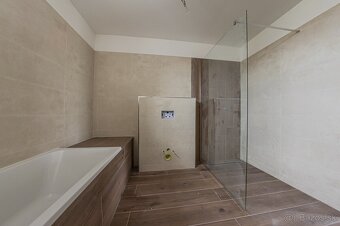 Predaj 4-izb. bytu – Šamorín, 123 m² + záhradka, 2x park. - 13