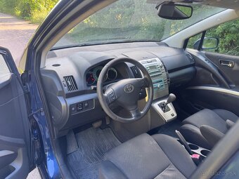 Toyota Corola Verso 1.8 Benzín, 95kw, Automat - 13