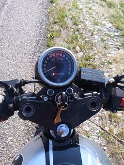 Yuki Sport II cafe racer, nová STK na 4 roky - 13