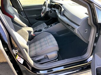 VW Golf VIII GTI 2.0 TSI - 13