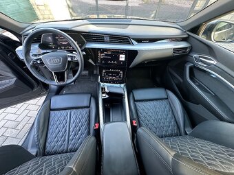 Audi E-tron 55 quattro S line - 13