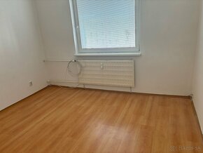 Holíč 4+1 SNP, 79m2 - 13