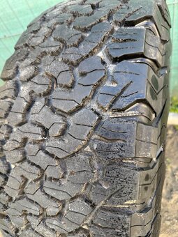 Predám offroad pneu 315/70 r17 315/70/17 4x4 R17 SUV M+S Pre - 13