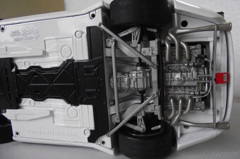 1:18 Porsche 911 GT3 - 13