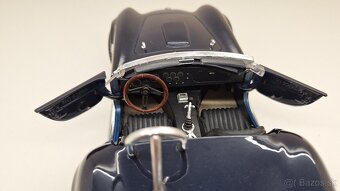 1:18 SHELBY COBRA 427 S/C - 13