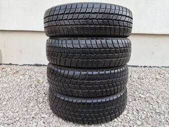 PNEUMATIKY ZIMNE AJ R15 - 13