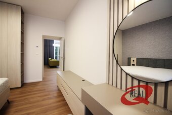 BEZ PROVÍZIE//NADŠTANDARDNE VYBAVENÝ BYT V CENTRE MESTA - 13