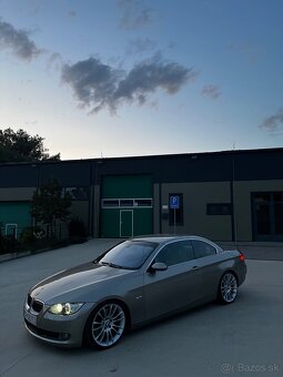 BMW 330d e93 - 13