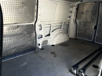 Volkswagen VW T6 Transporter 2.0 TDI 6-dverová verzia - 13