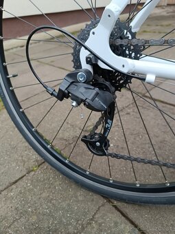Cestný bicykel Triban - 13