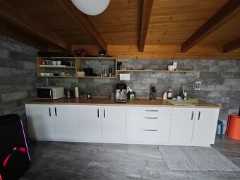 Predávame nadštandardný rodinný dom - 13