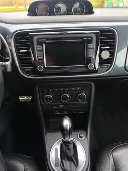 Volkswagen Beetle 2.0 TSI - 13