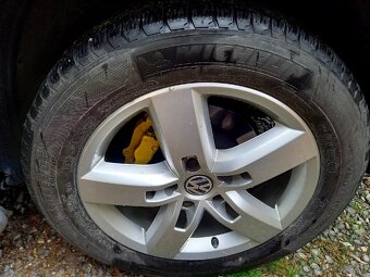 Predám Volkswagen Touareg 3,0 tdi r.v.2008 - 13