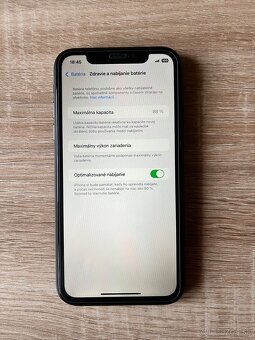 Telefóny IPhone 11 , IPhone xr - 13