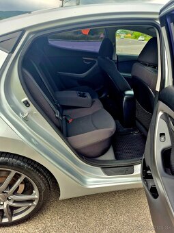 Hyunday elantra 2013 1.6 97kw benzín - 13
