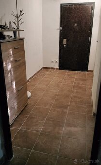 Predám 2. izbový byt s balkónom - 13