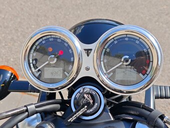 Triumph Bonneville T120 Black Edition - 13