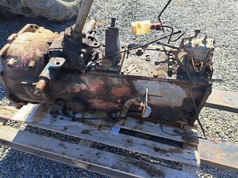 Zetor 3011 převodovka a jiné díly - 13