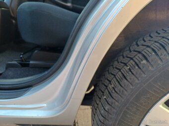 Toyota Rav 4 4x4 2,2 diesel 134 000 km pôvodný lak - 13