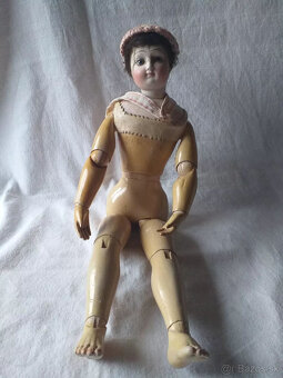 Stará bábika na reštaurovanie. Označte pre identifikáciu. - 13