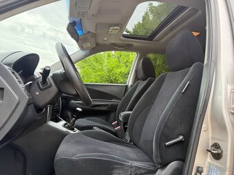 Hyundai Tucson 2.0 CRDI 4x4 - 13