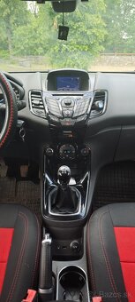 Ford Fiesta 1.6 TDCi - 13