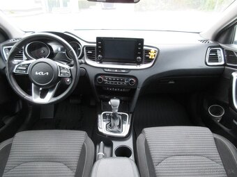 Kia Ceed SW 1.6 CRDi MHEV Gold A/T - 13