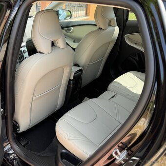 VOLVO V40 2.0 D3 Automat INSCRIPTION - 13