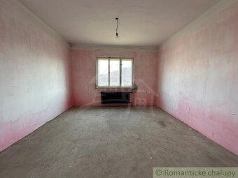 Poschodový 5 izbový rodinný dom v Nesvadoch, 500 m od term - 13