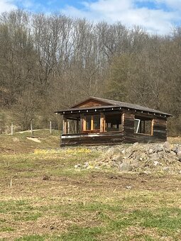 Predaj zrubu s pozemkami na farmársku usadlosť v Zvolenskej - 13