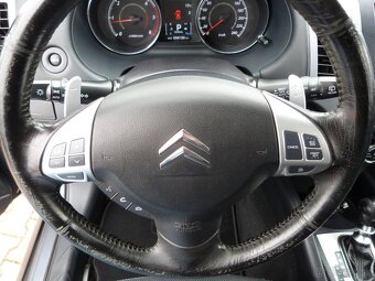 Citroën C-Crosser 2.2 HDi Pack DSC  malé KM  - 13