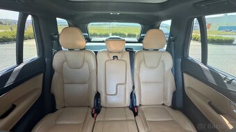 Volvo XC90 B5 (P) 2.0L 250hp KERS Inscr 7s AT8 AWD - 13