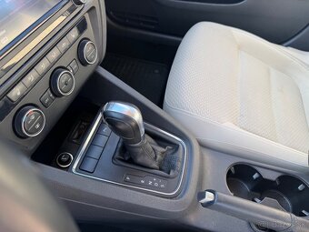 Volkswagen Jetta - 13