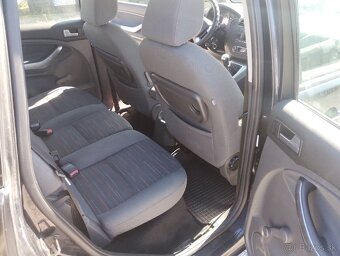 Ford C-Max 1,6 Tdci 80kW - 13