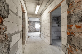 VÝRAZNE ZNÍŽENÁ CENA - Na predaj rozostavaný rodinný dom s v - 13