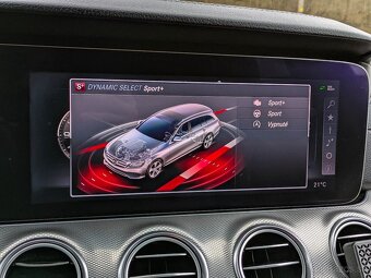 Mercedes-Benz E trieda Kombi 400 4MATIC 3.5 V6 AMG Line - 13