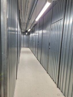 Einpark | nadštandardný plne zariadený 3i byt - 13