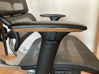 Ergonomická stolička Mosh Airflow 801 sivá - 13