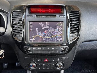 Kia Venga 1.4 CVVT M5 Zlatá Edícia +ŤAŽNÉ - 13