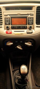 Kia Rio - 13