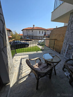 EXKLUZÍVNE Priestranný a zariadený 2-izbový apartmán v rez - 13
