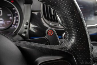 Abarth 595 Monster Energy Yamaha MTA - 13