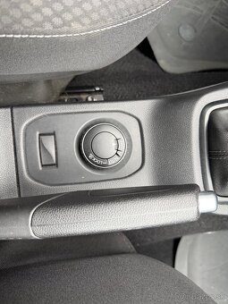 DACIA DUSTER 1.5 DCi 4x4 2022 naj.59.tis.km - 13