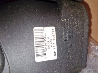 Lyže lyžiarky saňe korčule - 13