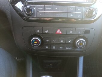 KIA Venga 1.4 CVVT Gold - 13