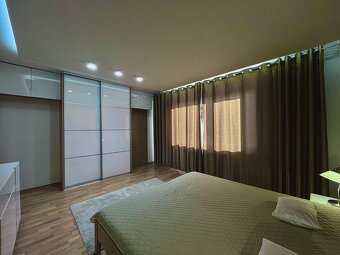 Štýlový 4-izbový byt na prenájom v rodinnom dome, Staré Mest - 13