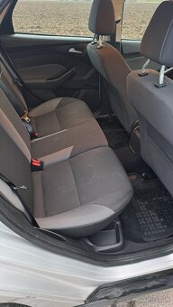 Predám Ford Focus - 13