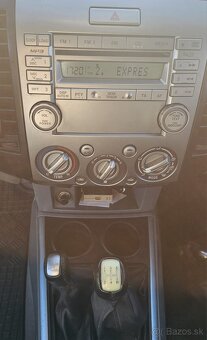 Mazda Bt 50 - 13