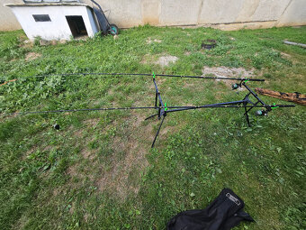 feeder 120e za vsetko ( udice s navijakom a taska ) - 13