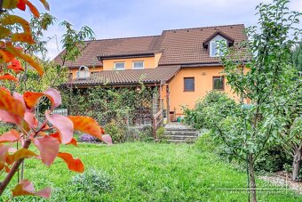 5-izbový rodinný dom s dvomi garážami v obci Špačince - 13